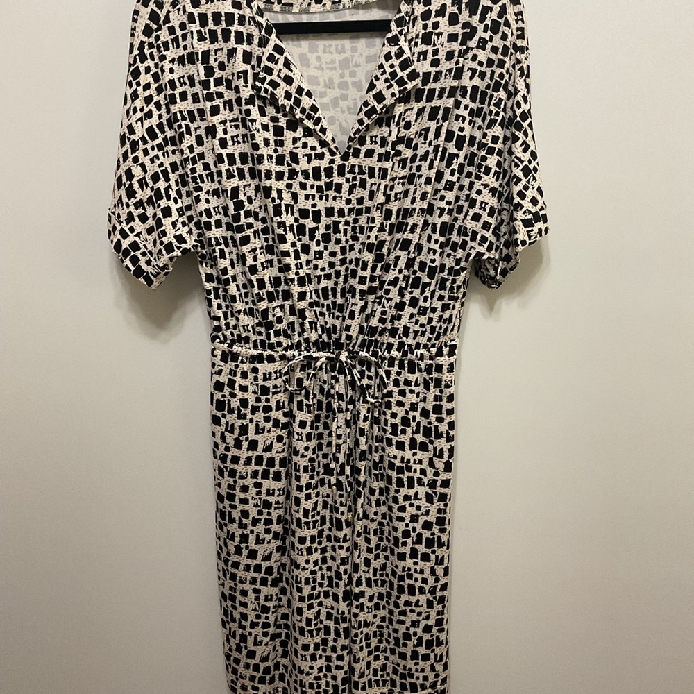 Chico's Black and White Dolman Sleeve Midi Dress, Size 2 (12)